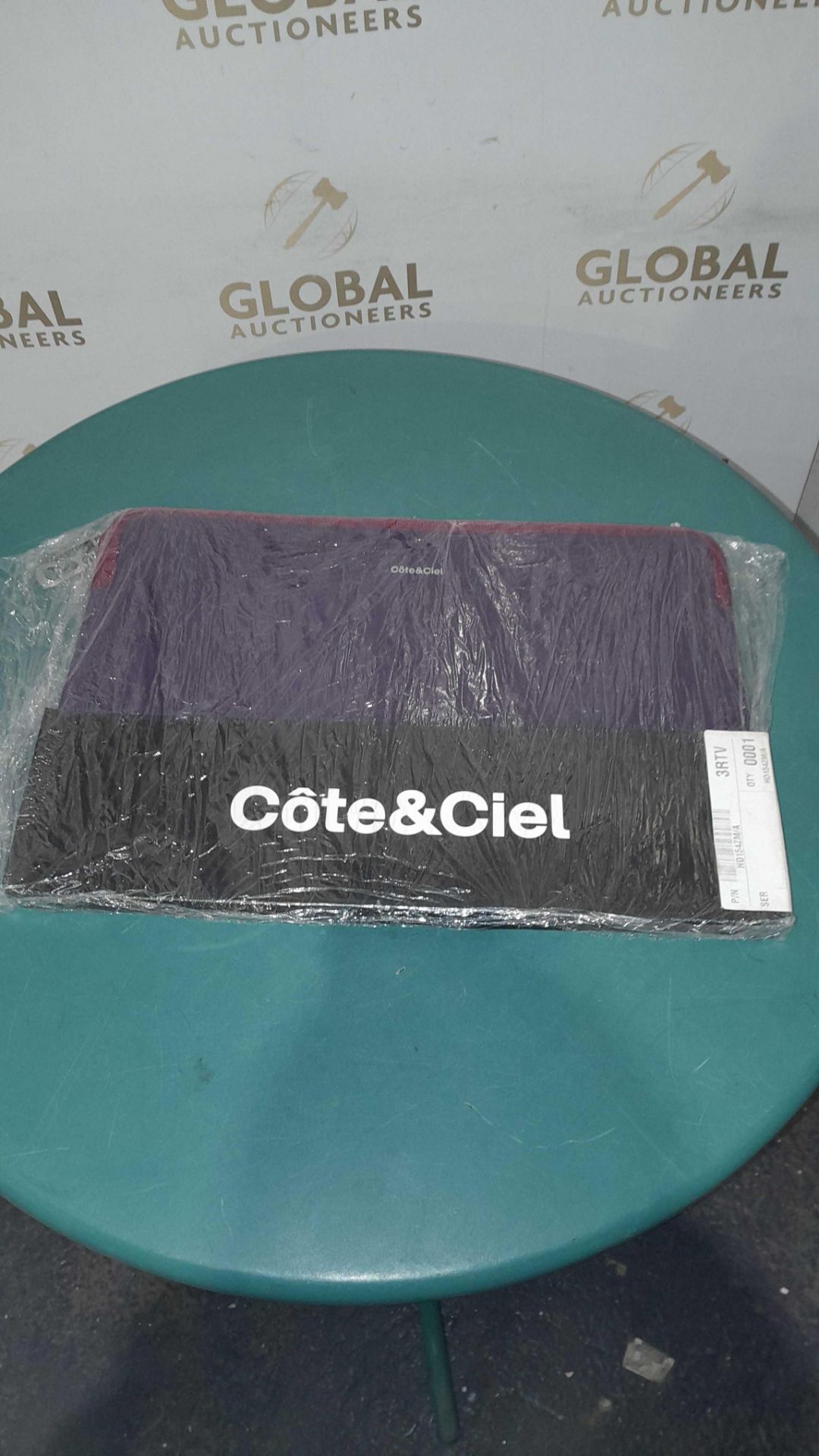 RRP £200 Lot To Contain X4 Assorted Coloured Cote&Ciel Laptop Zip Bags - Image 4 of 5