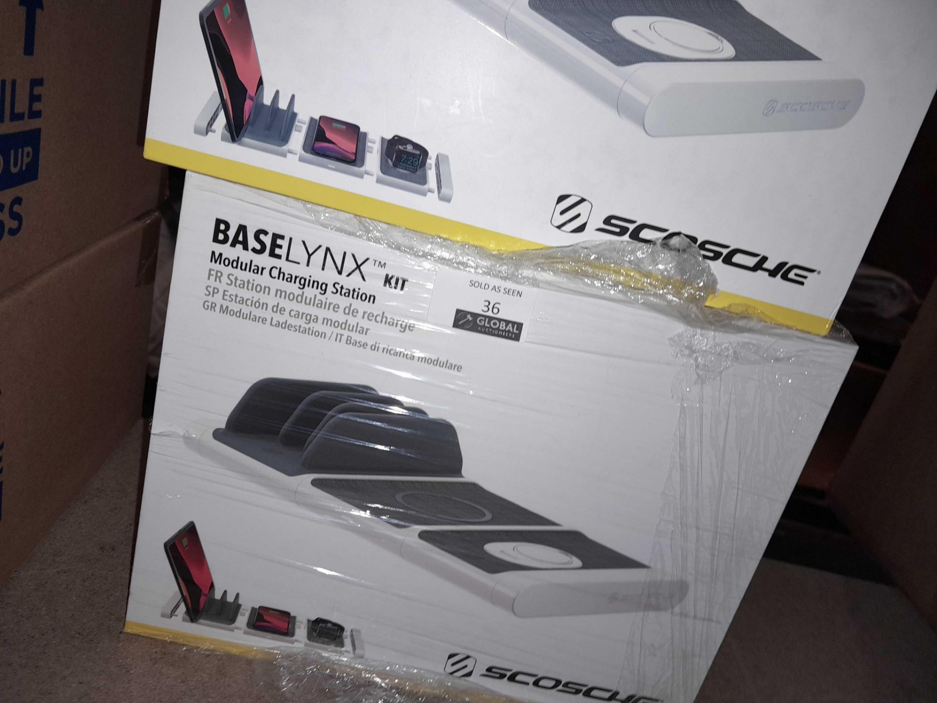 RRP £200 A Boxed Scosche Base Lynx Kit Modular Charging Station - Image 2 of 2