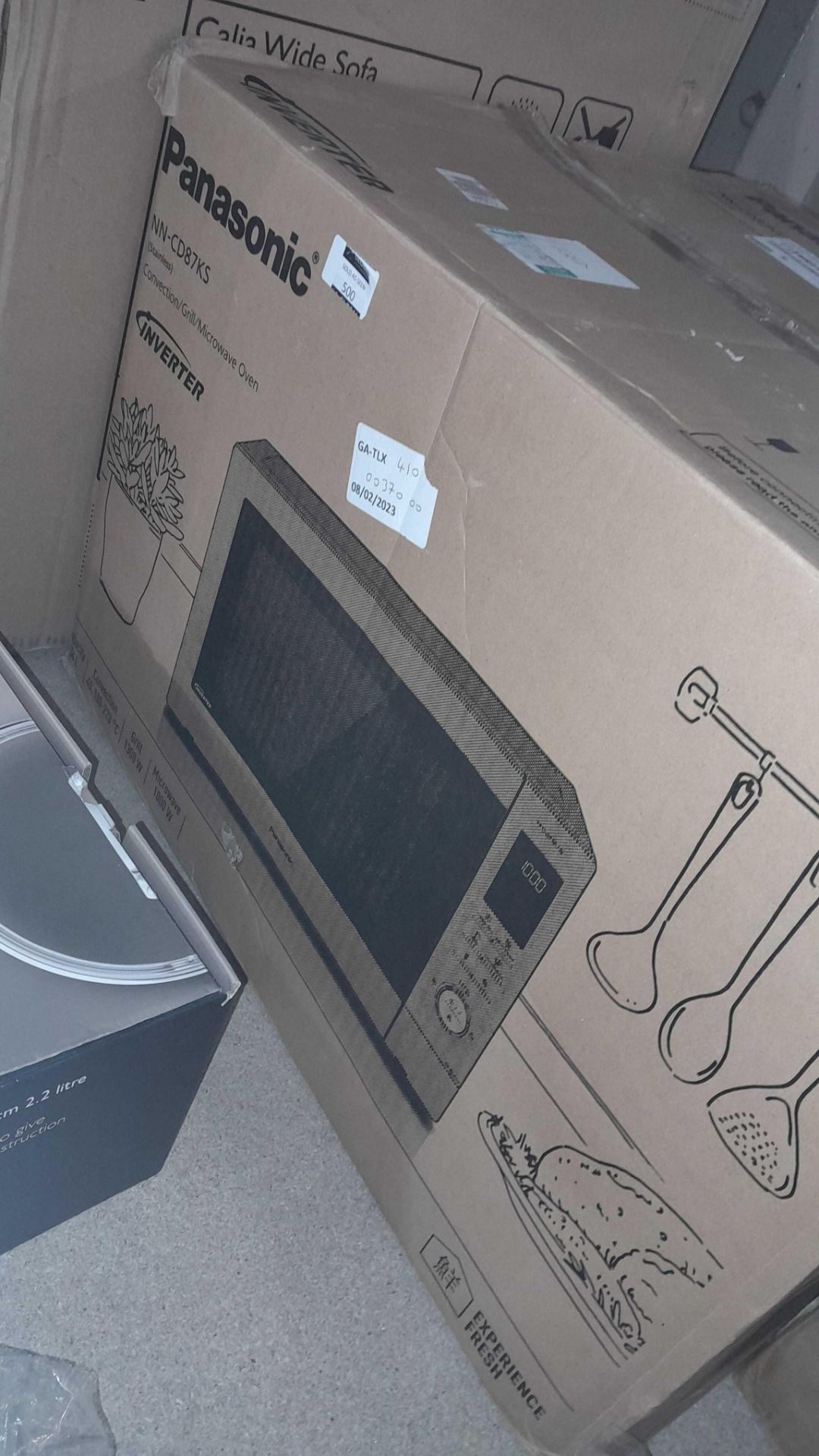 RRP £370 A Boxed Panasonic Microwave Oven - Image 4 of 4