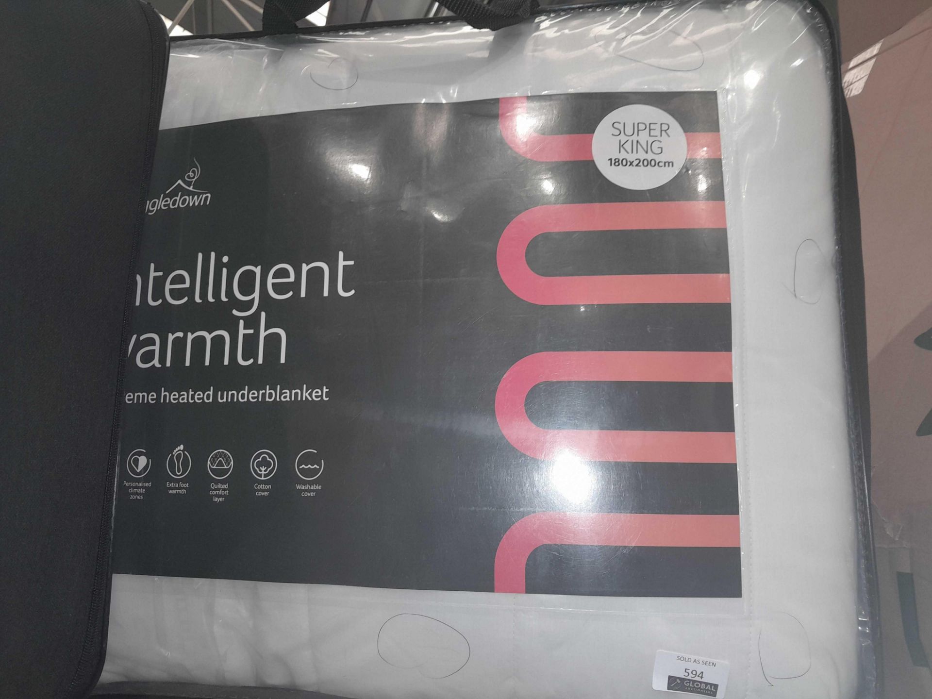 RRP £130 Snuggle down Intelligent Warmth Underblanket