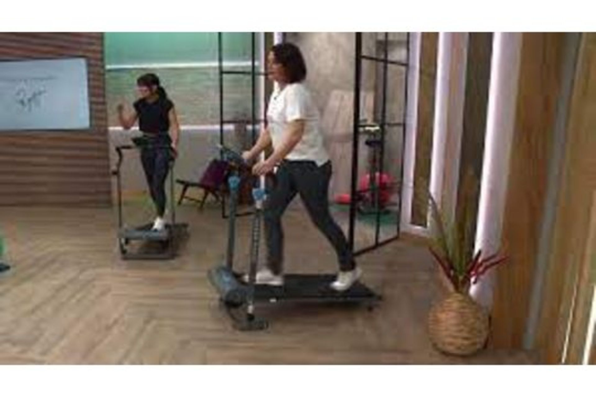 RRP £2000 Pallet To Contain 8 x Brand New Boxed Davina McCall Magnetic Treadmills