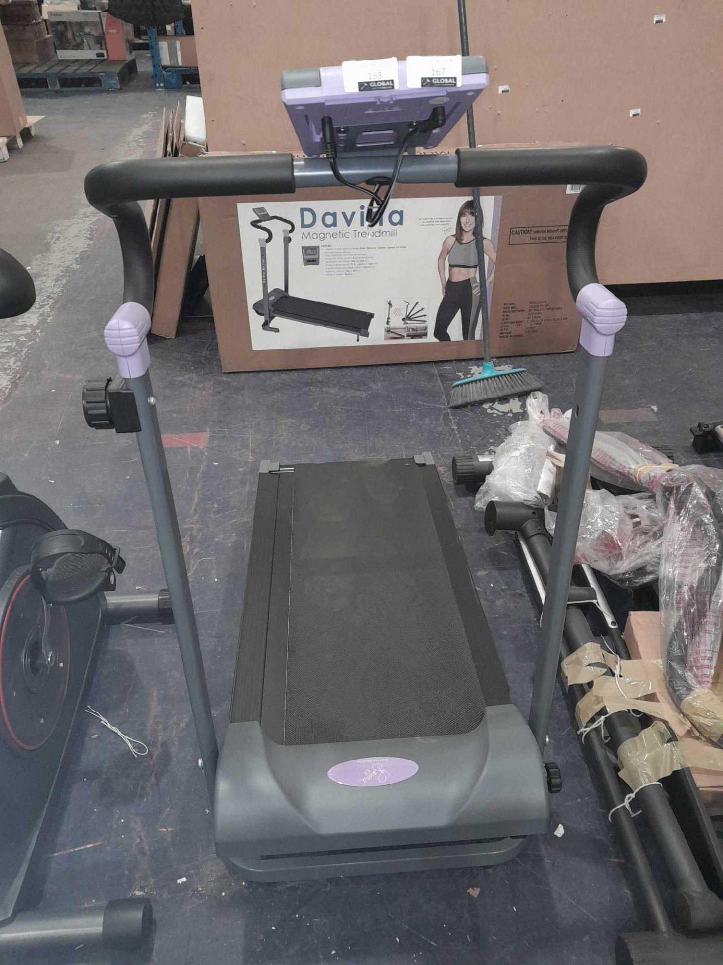 RRP £250 A Boxed Brand New Factory Sealed Davina Mccall Magnetic Manual Treadmill - Image 5 of 5