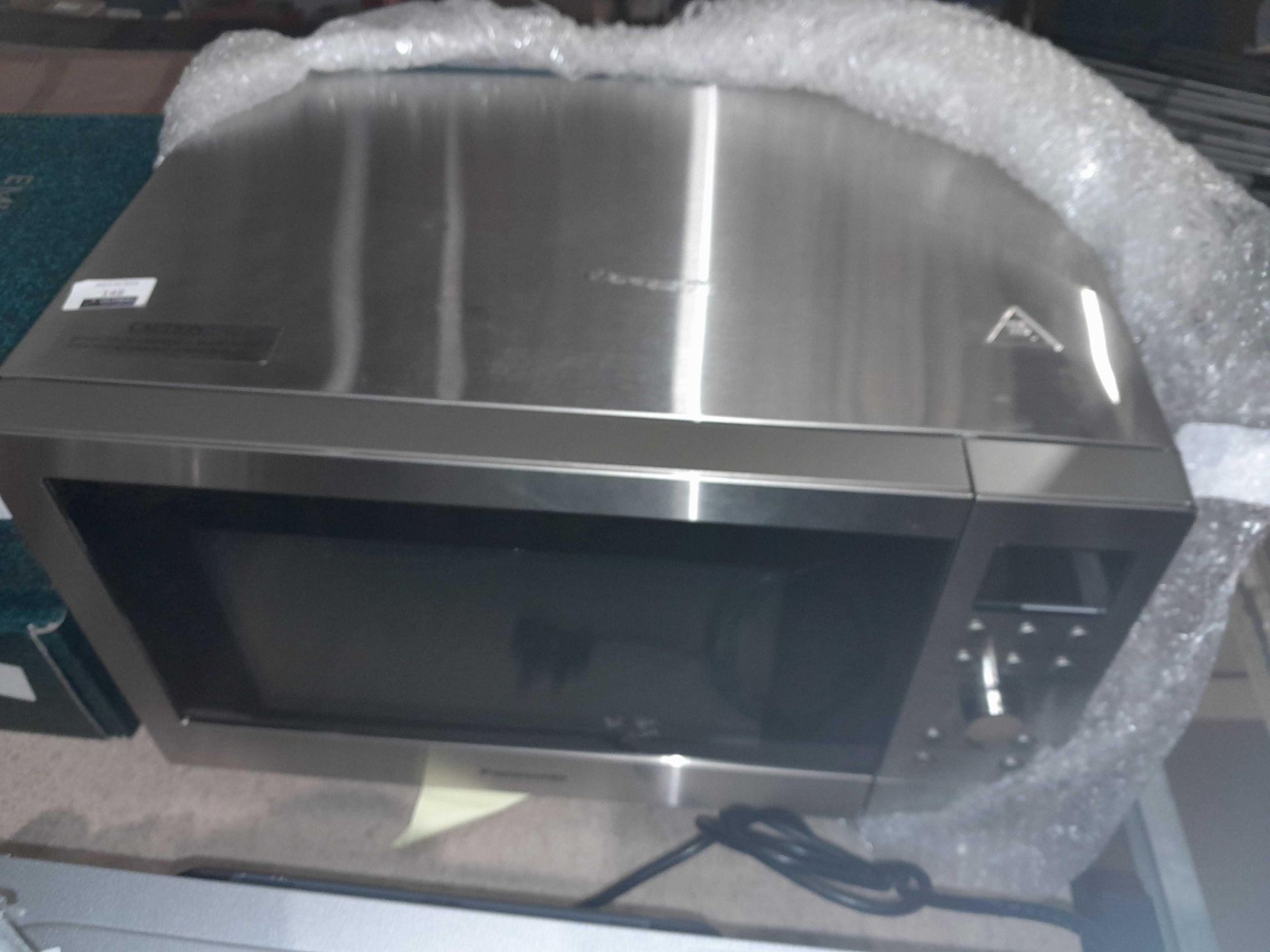 RRP £270 Panasonic Microwave Oven - Image 2 of 2