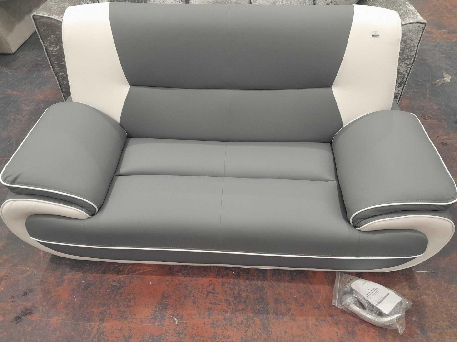 RRP £360 A Sleek & Stylish Olaf 2 Seater Sofa - Image 2 of 2