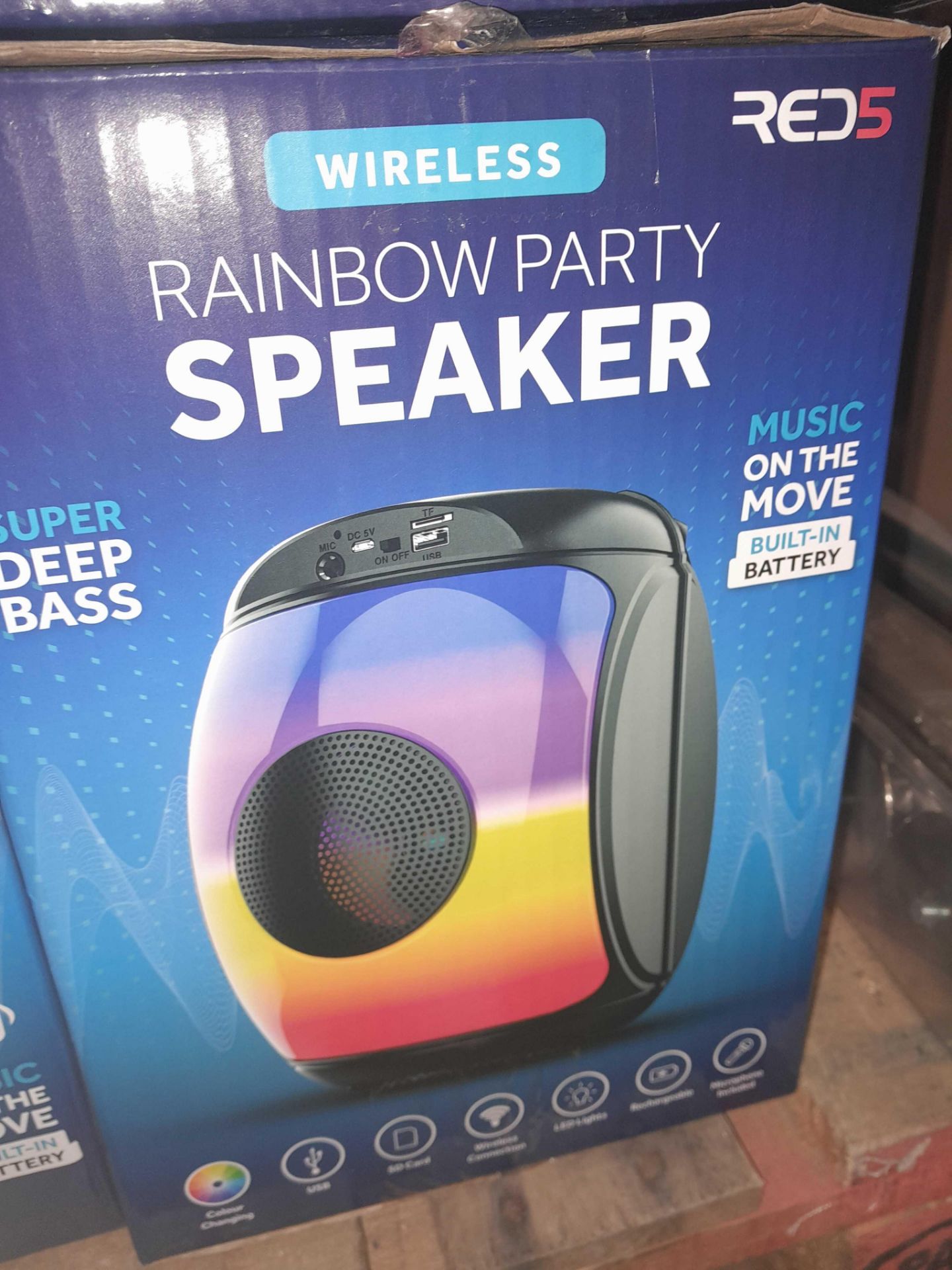 RRP £100 Contains Approx. 4 Items Including X3 Assorted Boxed Red 5 Wireless Rainbow Party Speaker - Image 2 of 3