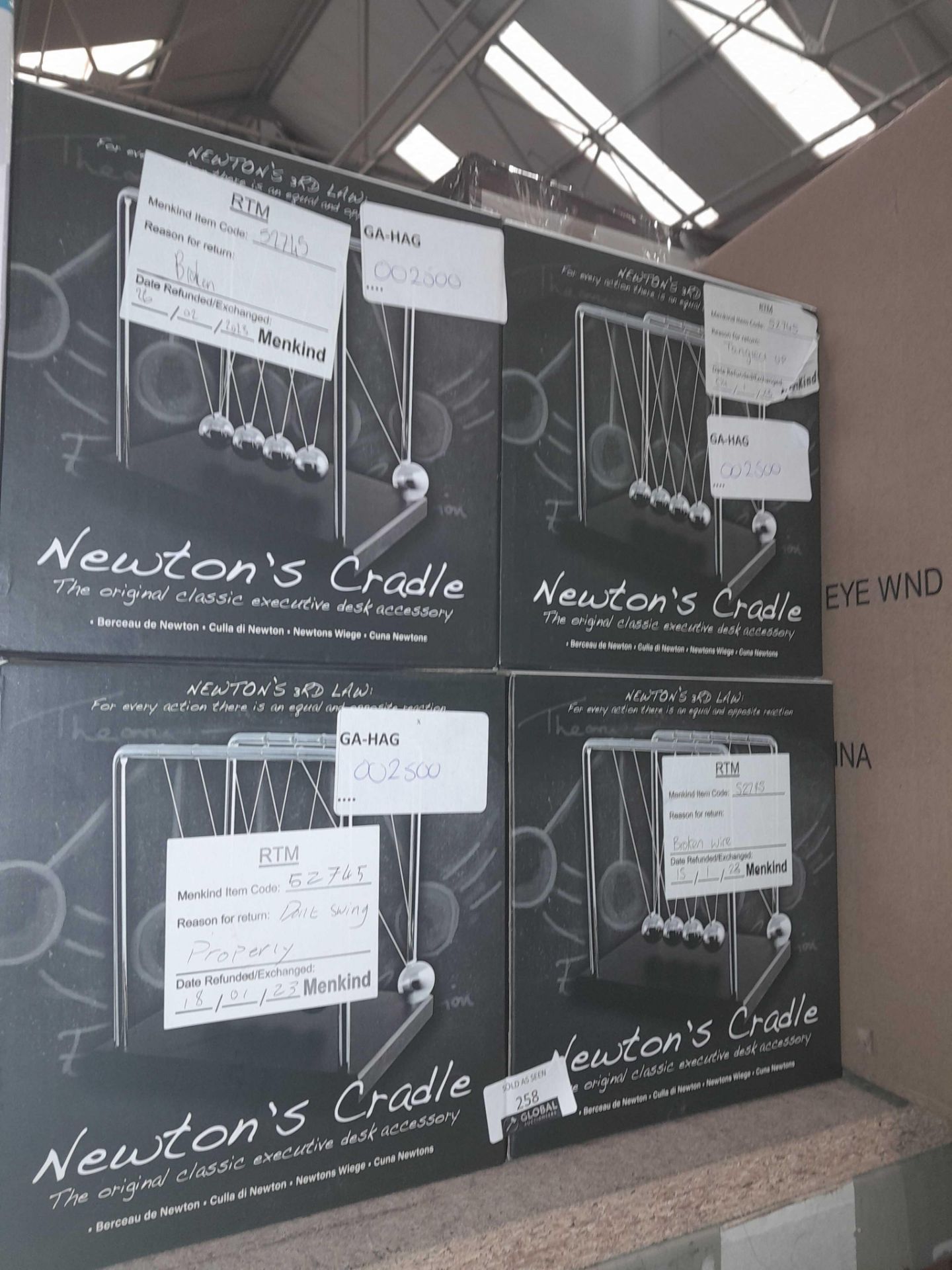 RRP £100 Lot Contains Approx. X4 Boxed Newton's 3rd Law Cradle - Image 2 of 2