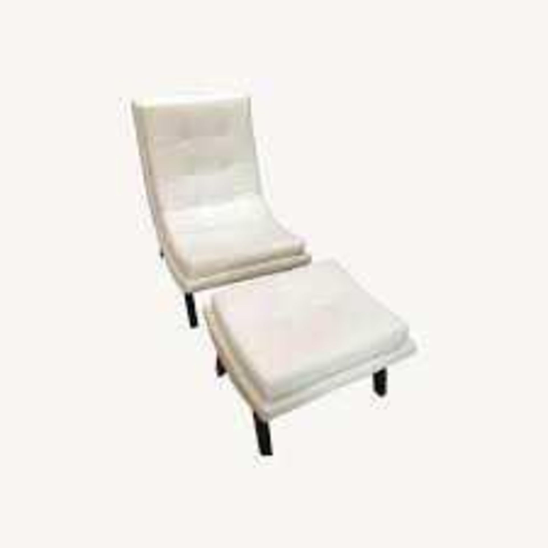 RRP £220 Boxed Lounge Chair And Ottoman