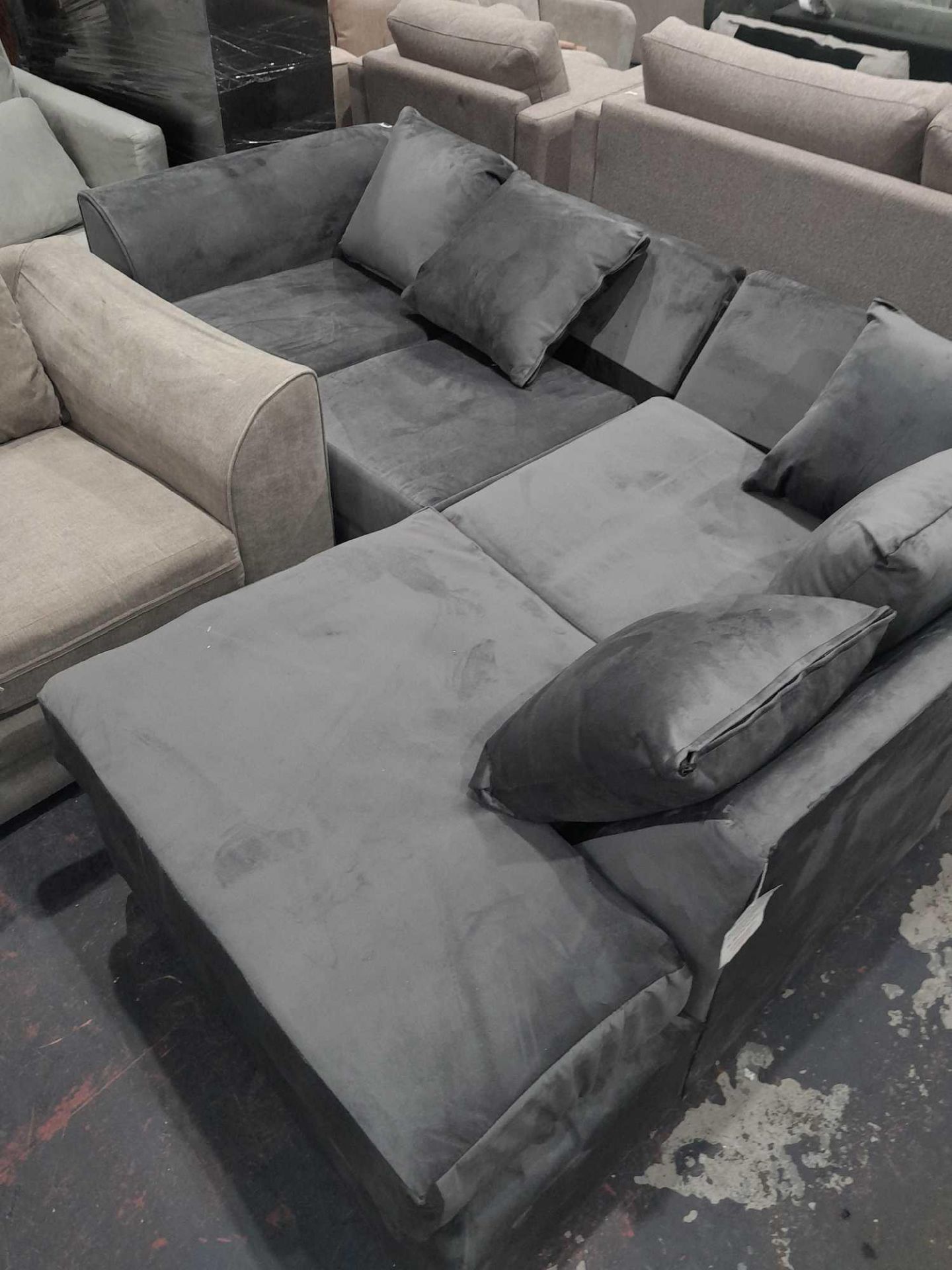 RRP £1200 Grey Velvet Corner Couch - Image 2 of 2