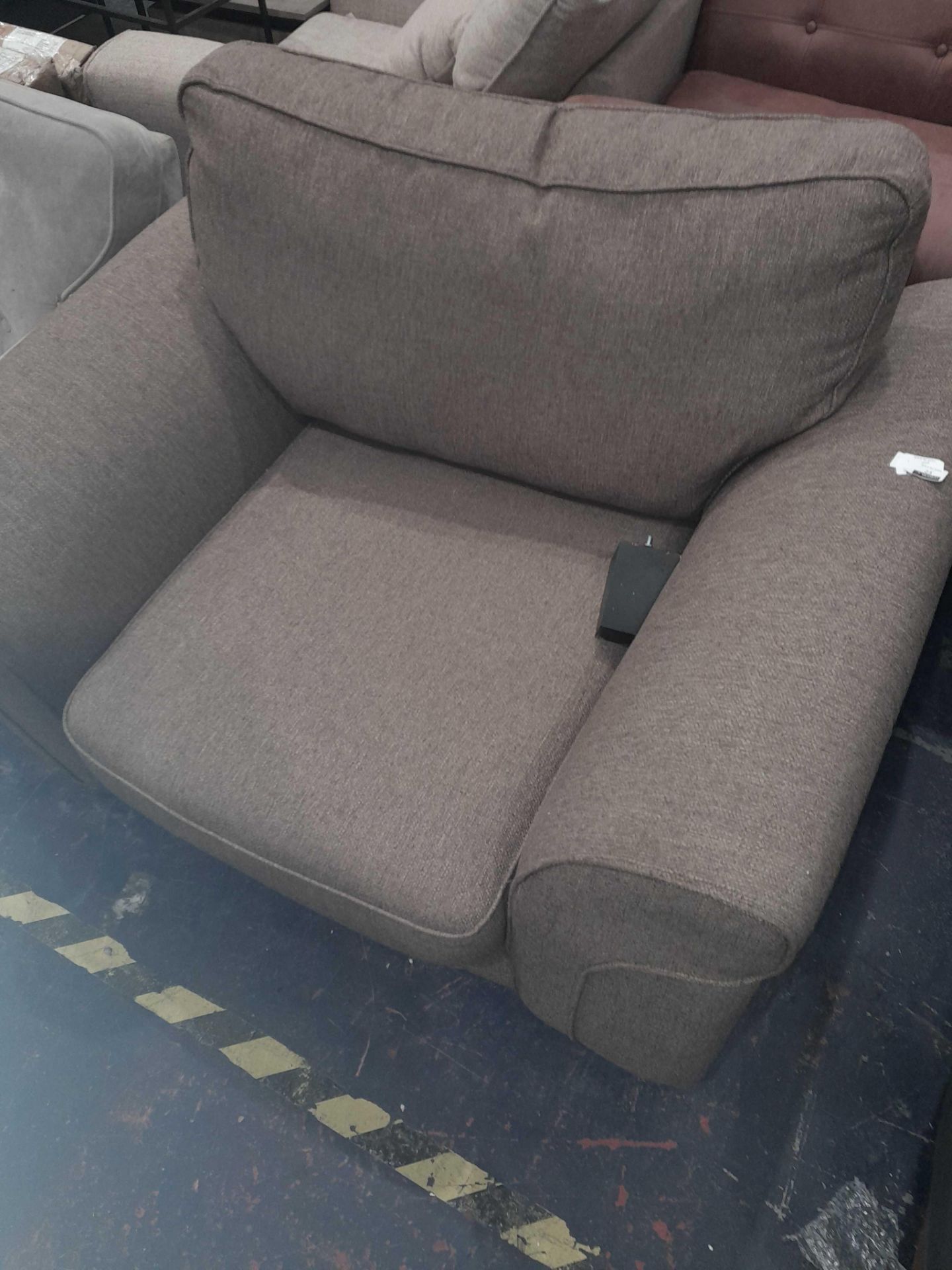 RRP £500 Large Single Armchair (CR3) - Image 2 of 2