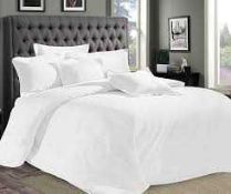 RRP £190 Unboxed X5 Items Including X2 Cotton Duvet Cover(Cr2)