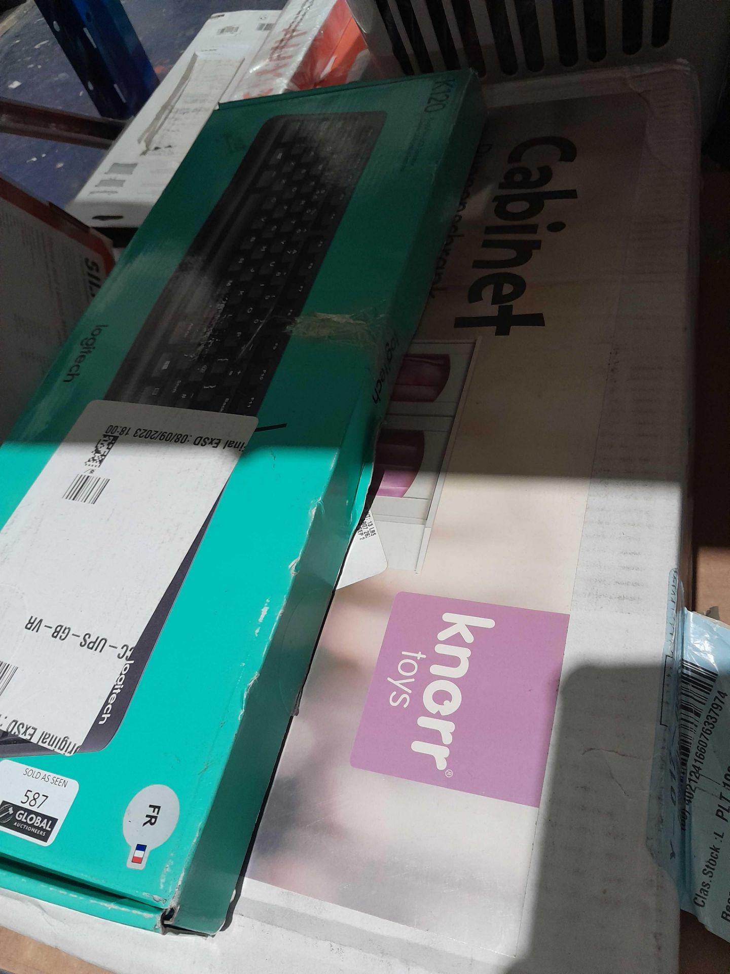 RRP £160 Boxed Lot To Contain X2 Items Including- Logitech K120 Keyboard (Cr2) - Image 2 of 2