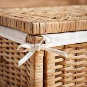 RRP £200 Unboxed X5 Items Including Wicker Basket(Cr2)