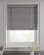 RRP £2070 (Appox. Count 40) Lot To Contain X40 Various Items Including Venetian Blinds And