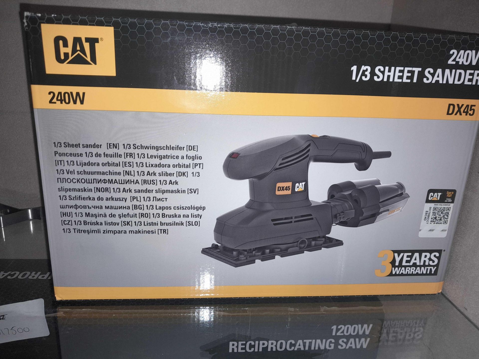 RRP £60 Brand New Cat 240W 1/3 Sheet Sander 240E Dx45 - Image 2 of 2