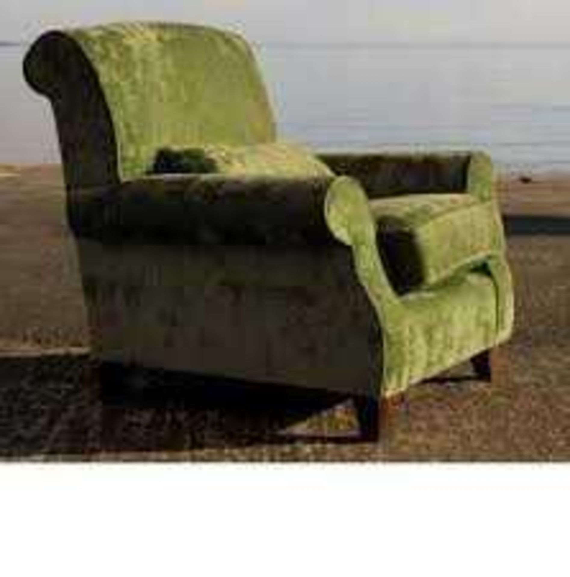 RRP £400 Green Velvet Armchair (Cr2)