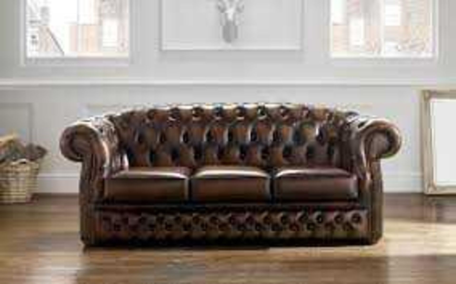 RRP £500 Chesterfield Style 3 Seater Sofa (Cr3) - Image 3 of 3