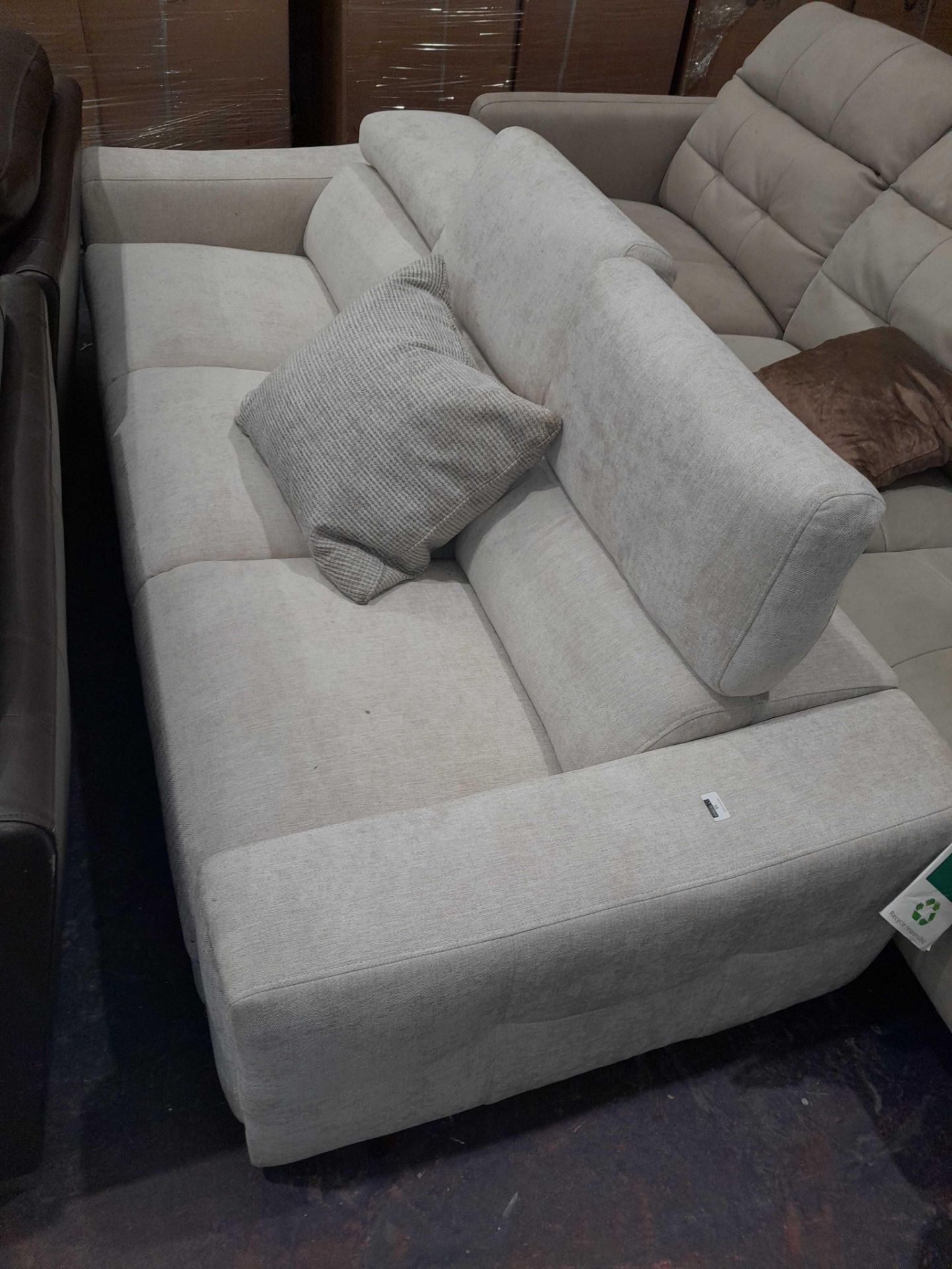 RRP £1800 Ex Display 3 Seater Sofa In Cream Fabric - Image 2 of 2