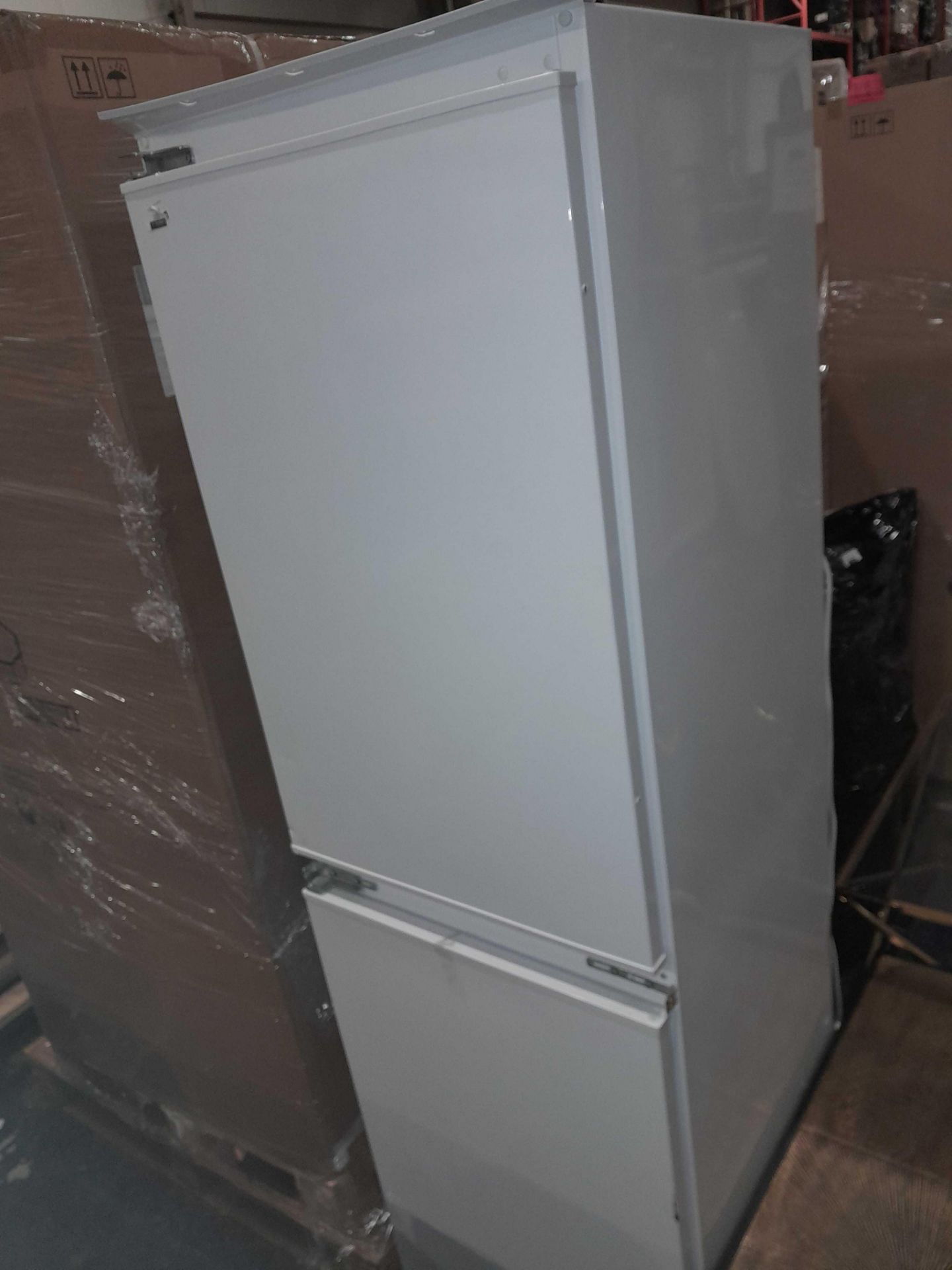 RRP £800 Ex Display Refrigerator - Image 2 of 2