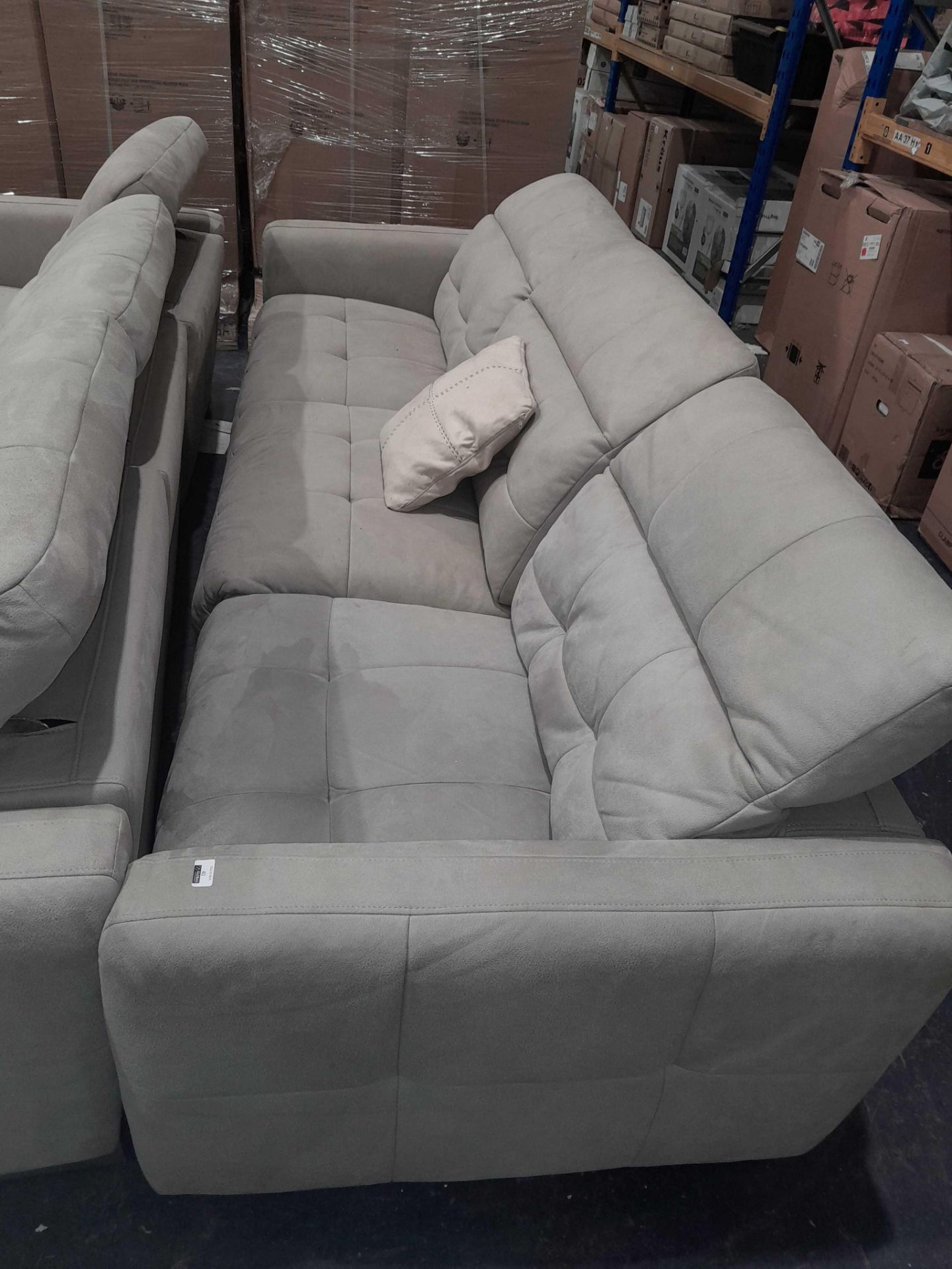 RRP £1500 Ex Display 6 Seater Reclining Leather Couch In Beige - Image 2 of 2