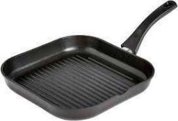 RRP £200 Ex Display Assorted Items Including Non Stick Grill