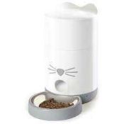 RRP £200 Like New X3 Items Including Smart Cat Feeder