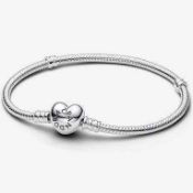 RRP £130 Like New Pandora Jewellery Items Including- Pandora Starter Bracelet