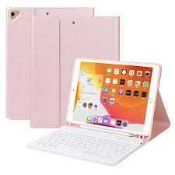 RRP £200 Like New Assorted Items Including Smart Keyboard Case