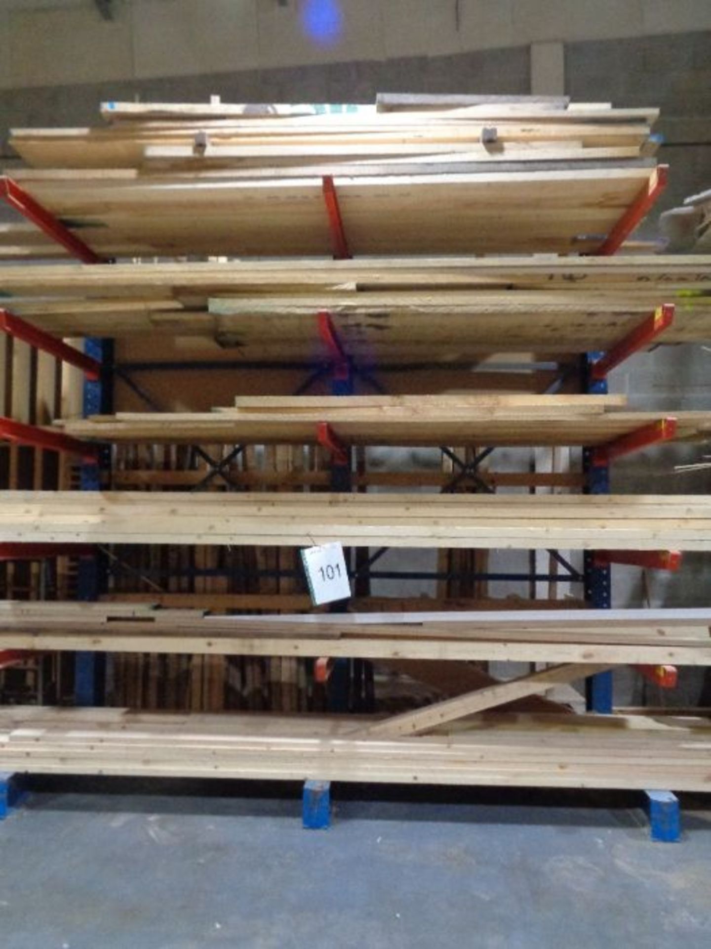 1 x Section of 5 Tier Heavy Duty storage racking (1000KG Per Arm) **note wood not included**