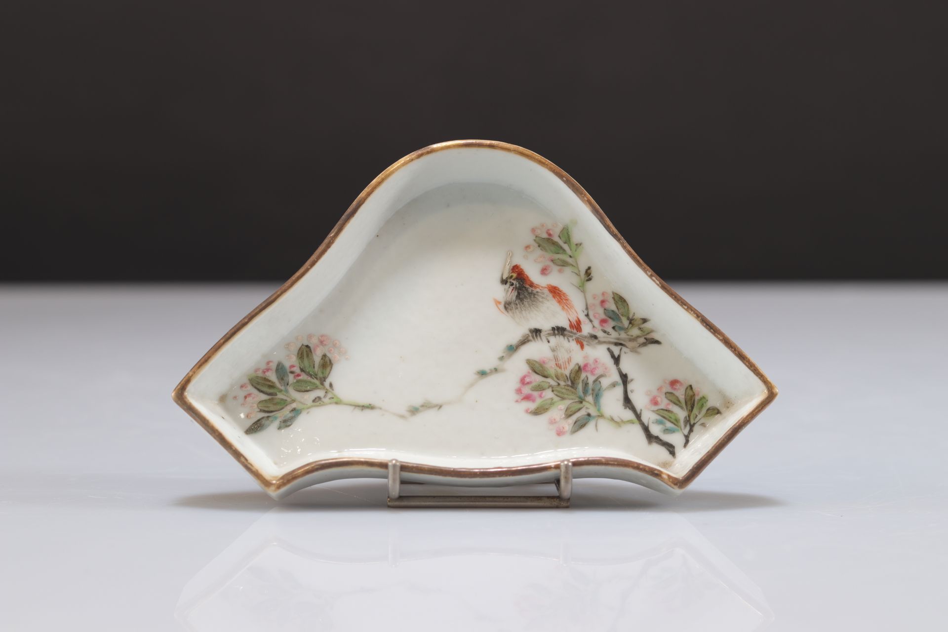 Set of 3 small Chinese porcelain dishes - Image 5 of 7