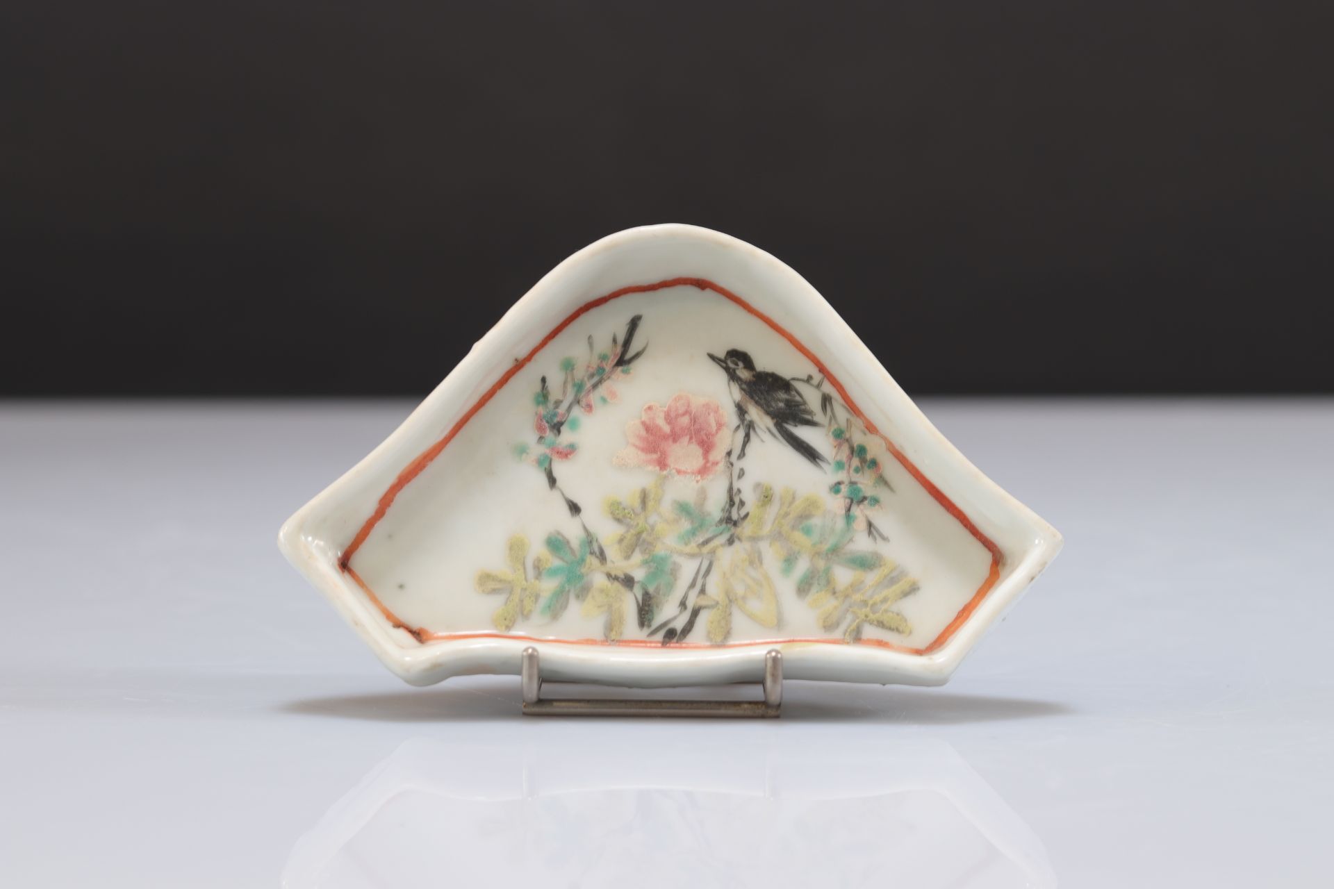 Set of 3 small Chinese porcelain dishes - Image 2 of 7