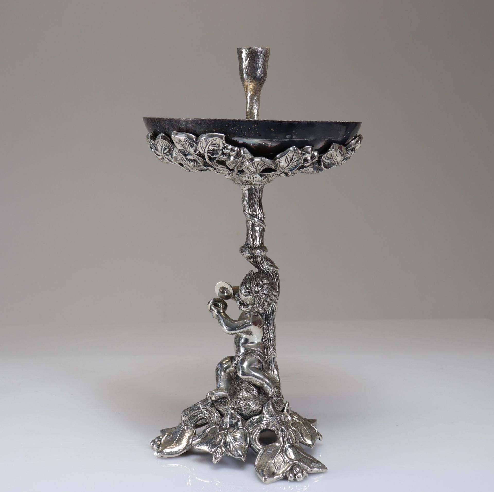 Silvered bronze table bowl decorated with a musician angel - Bild 2 aus 4