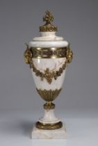 Cassolette in marble and bronze in the Louis XVI style