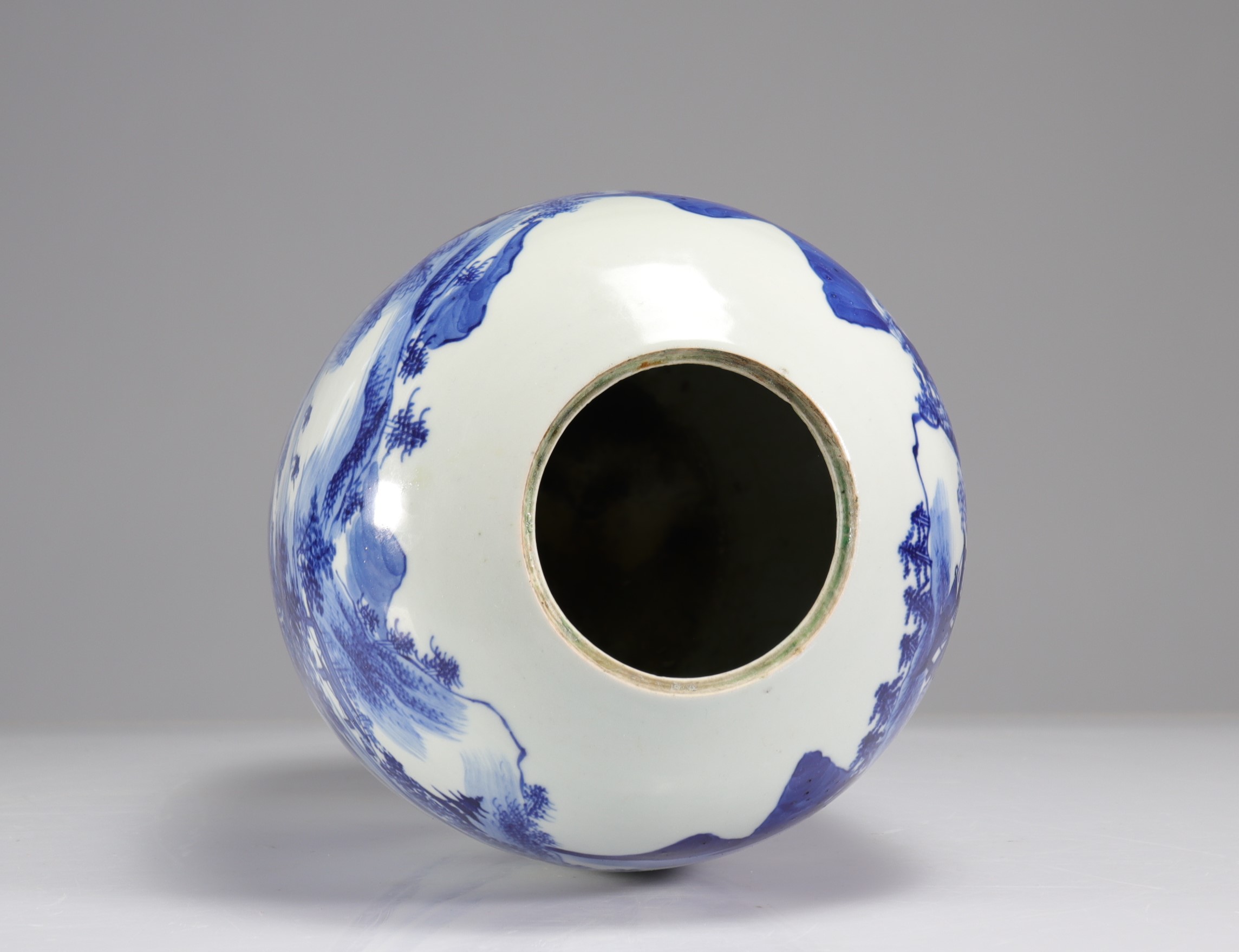 Blue white Chinese porcelain vase with landscape decoration - Image 5 of 6