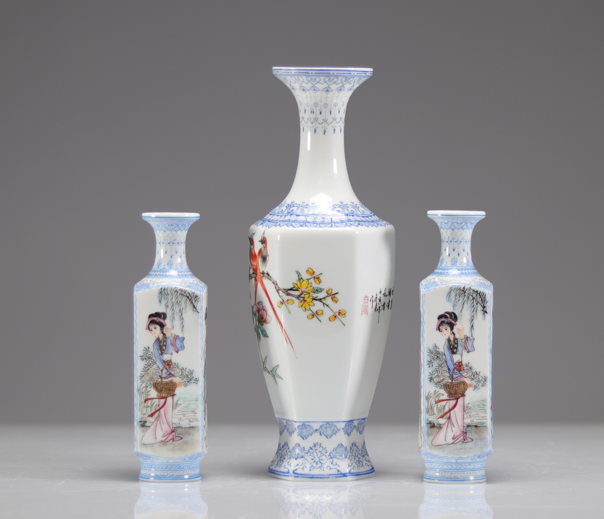 3 Chinese vases, eggshell, Republic - Image 2 of 4
