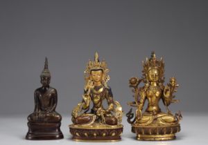 Lot of 3 deities in gilded bronze