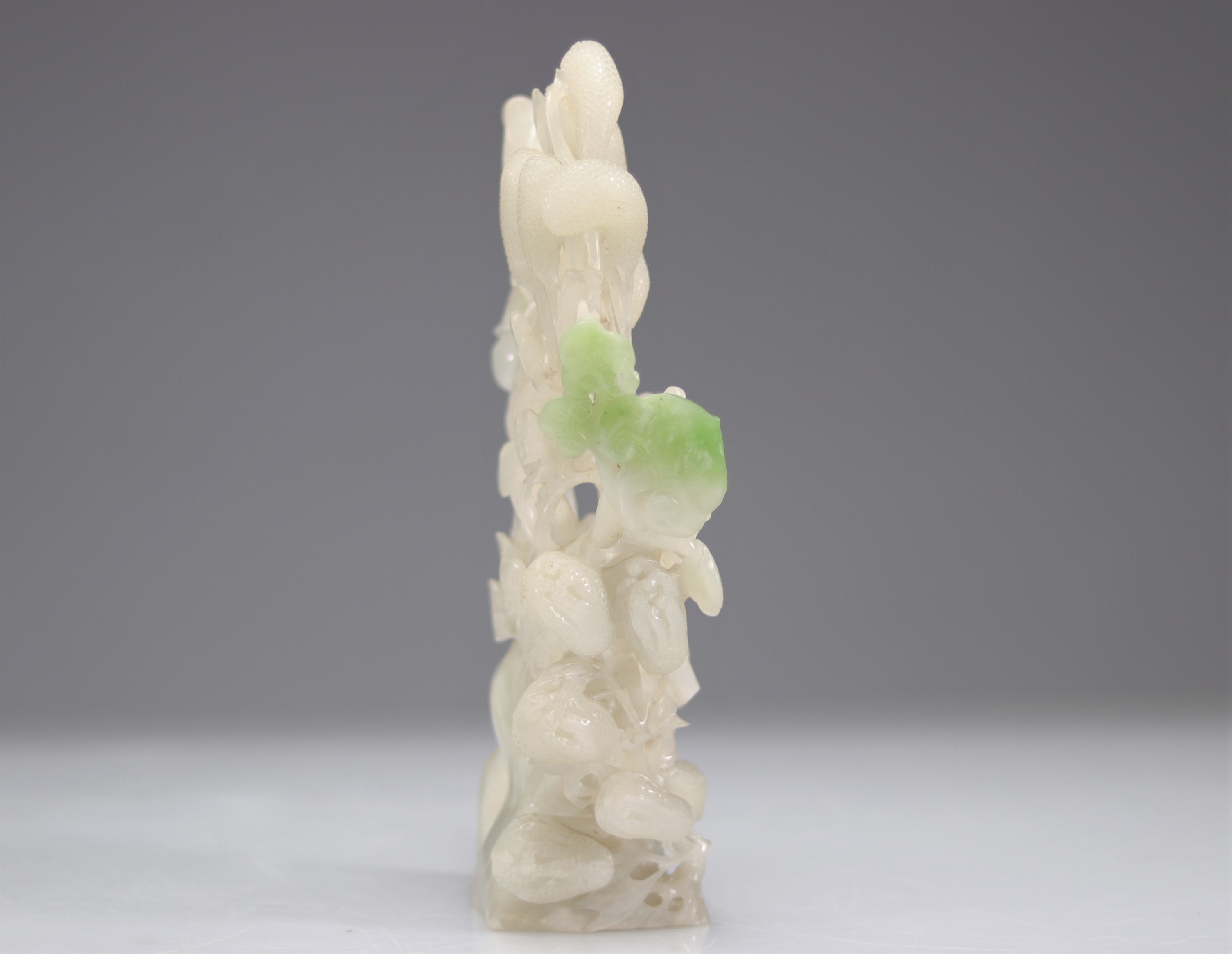 Imposing carved white jade - Image 4 of 4