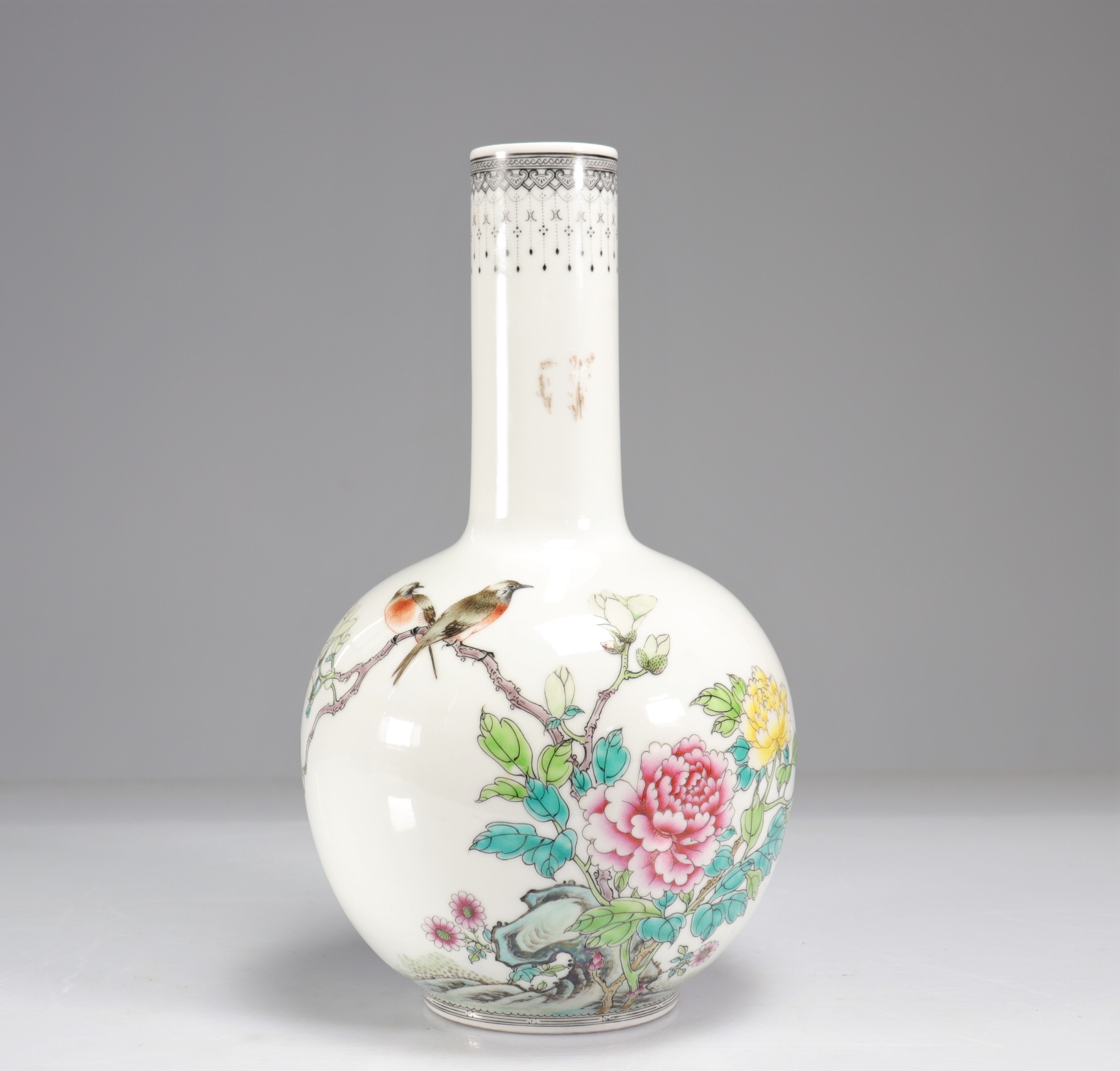 Porcelain vase with republic bird decor