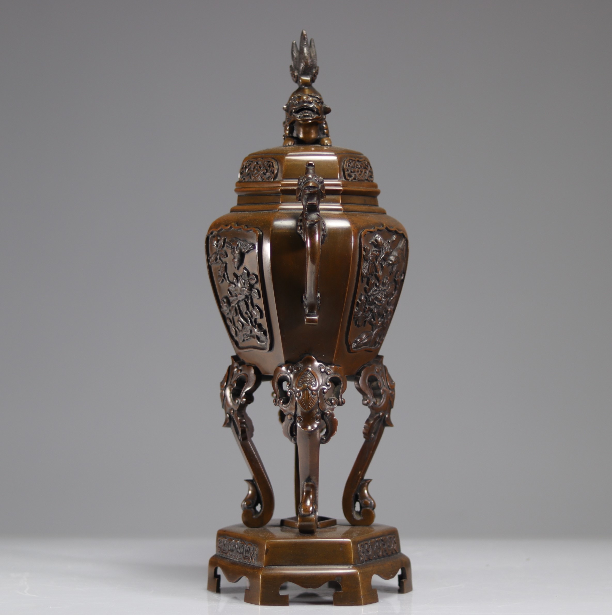 Japanese bronze incense burner from the Meiji period - Image 2 of 3