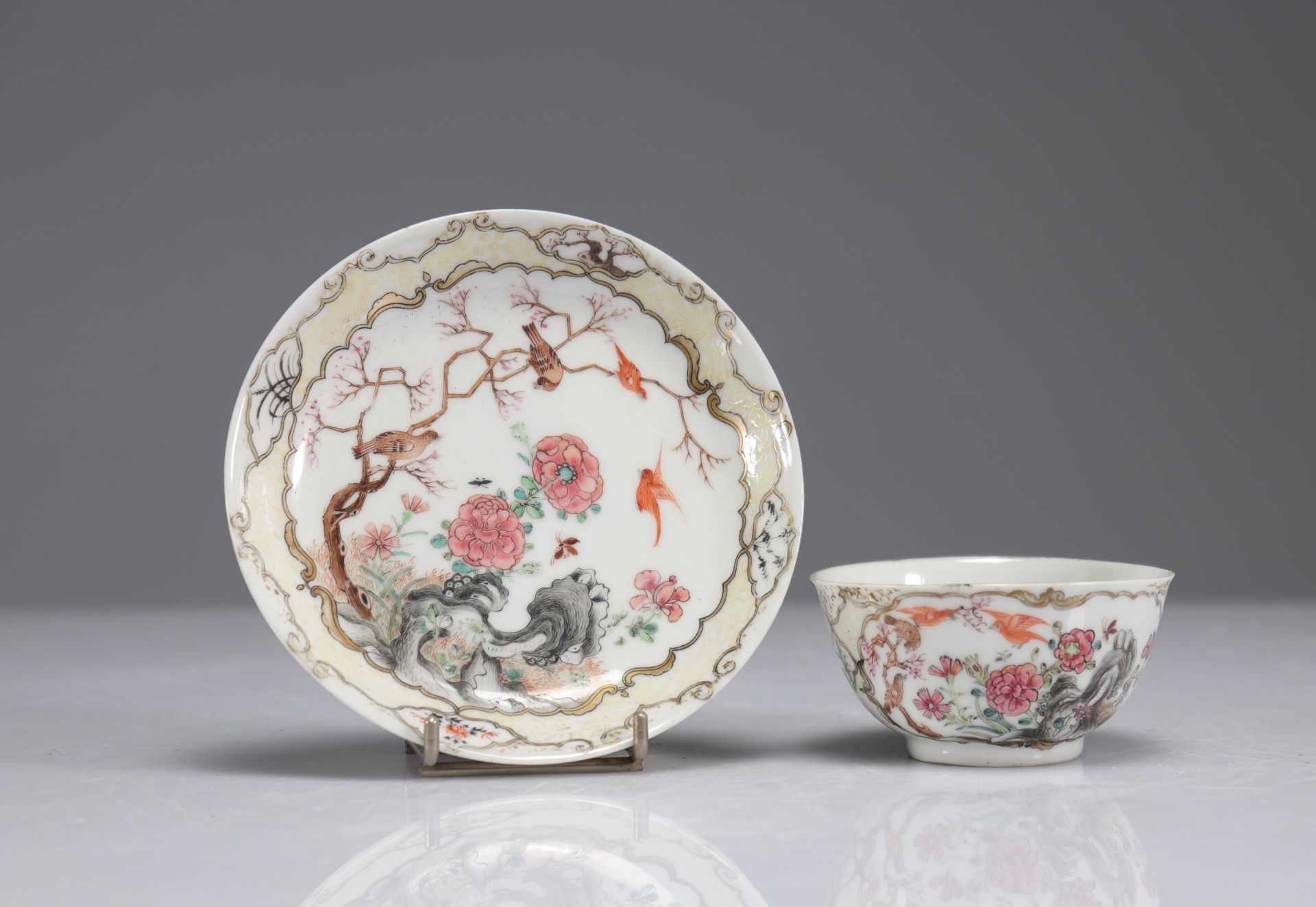 18th century famille rose porcelain bowls and plates (3) - Image 5 of 7