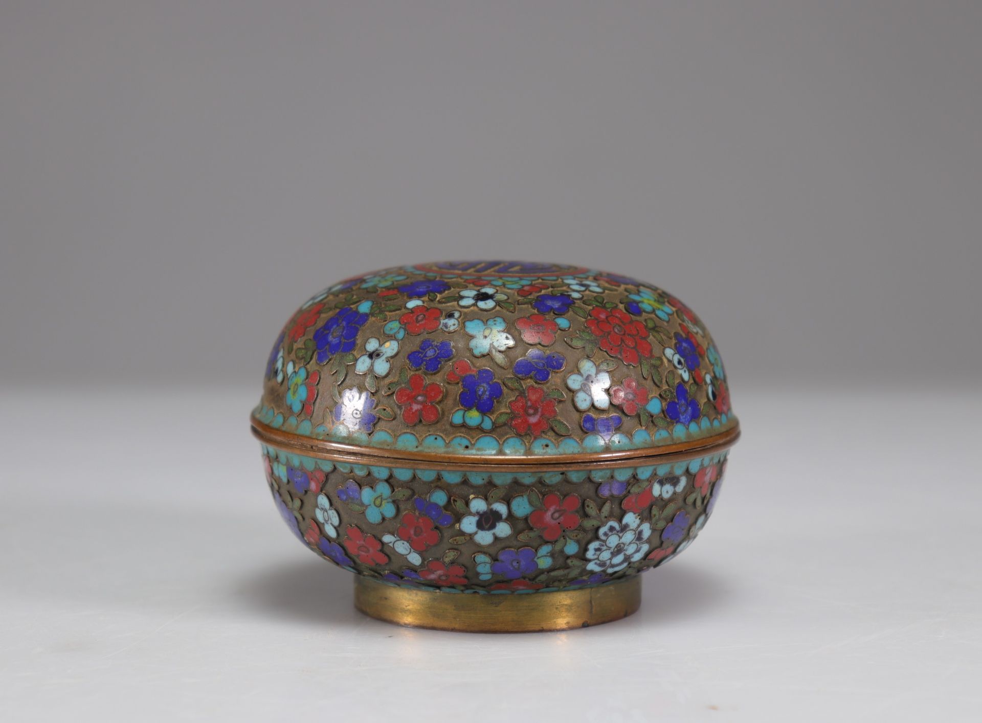 Box covered in cloisonne bonze - Image 3 of 4