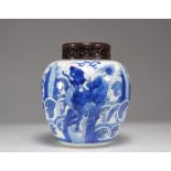 Blue white porcelain vase, animal decor, Kangxi period