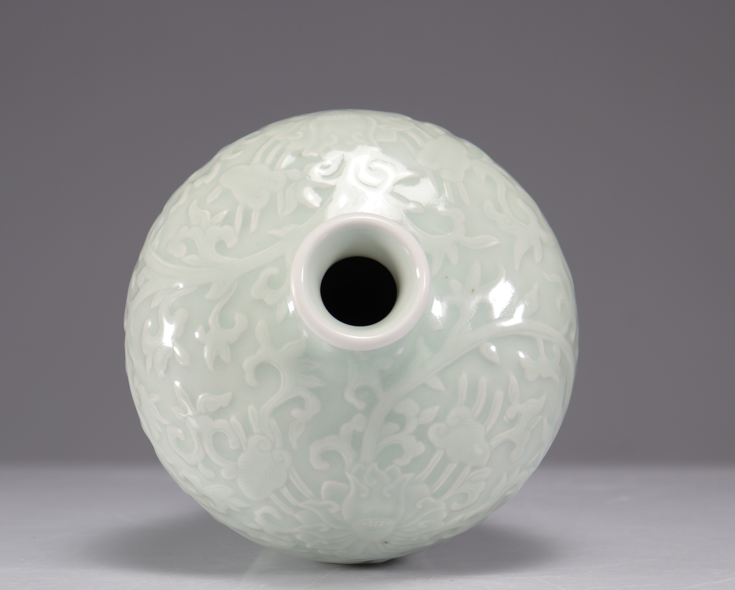 Meiping celadon vase with floral decoration Kangxi brand - Image 7 of 7