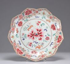 Large family rose dish in the shape of an 18th century lotus