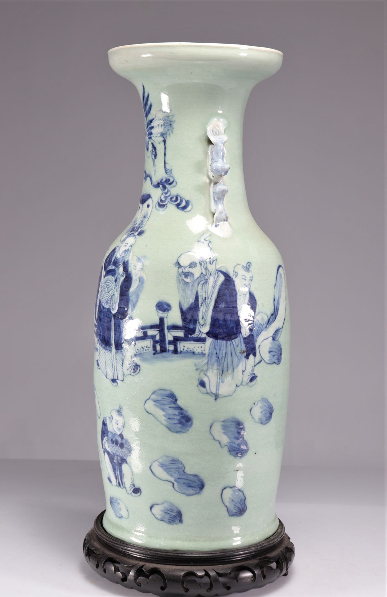 Large celadon porcelain vase decorated with 19th century characters - Bild 2 aus 6