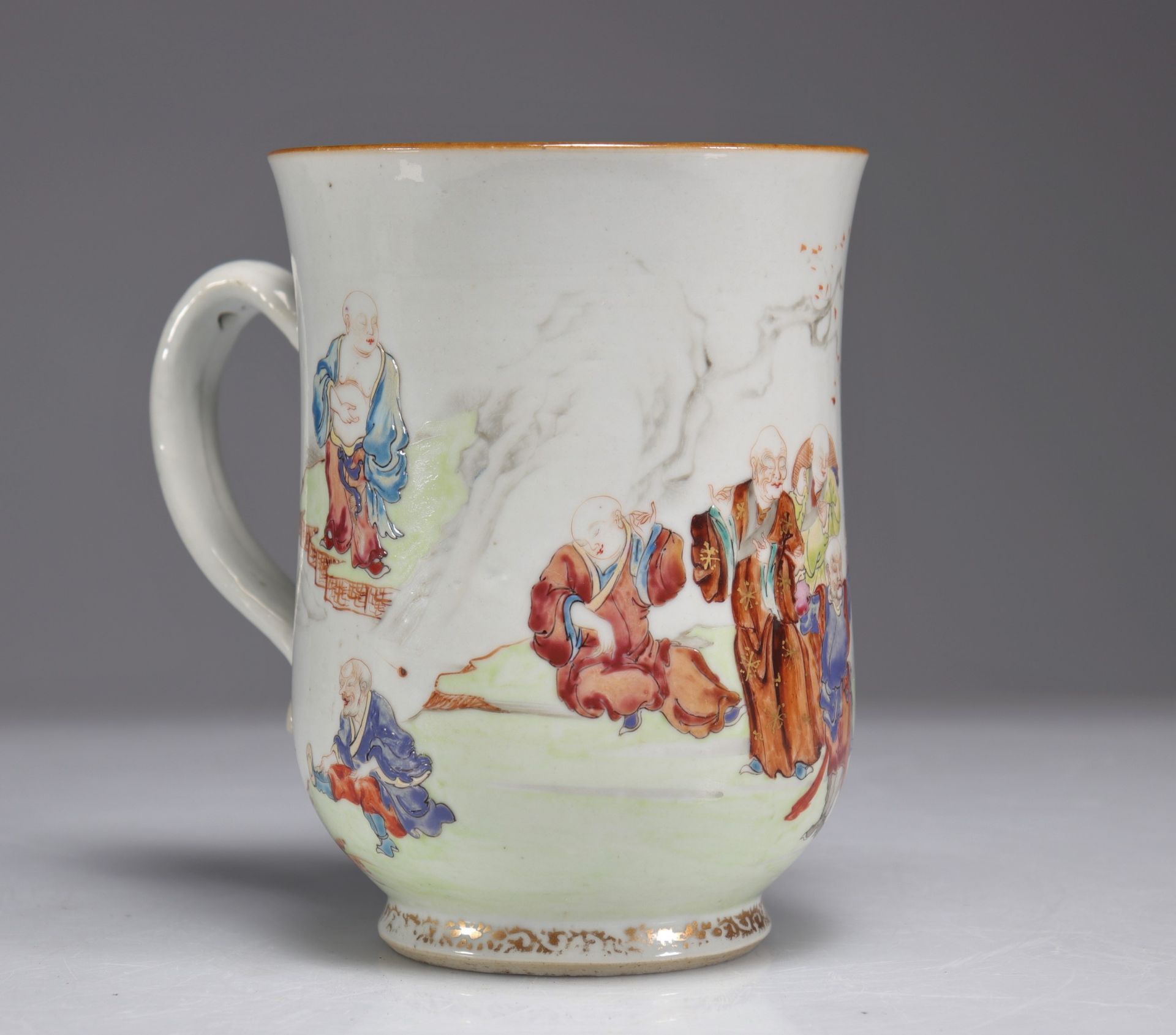 18th century famille rose porcelain jug decorated with 'Luohan' and characters - Image 4 of 7