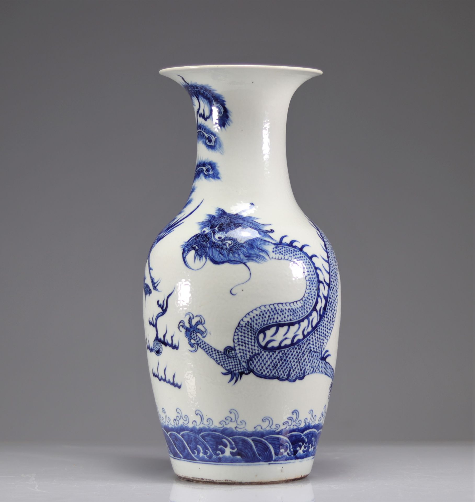 Blue white vase decorated with dragon and phoenix XIXth - Image 2 of 5