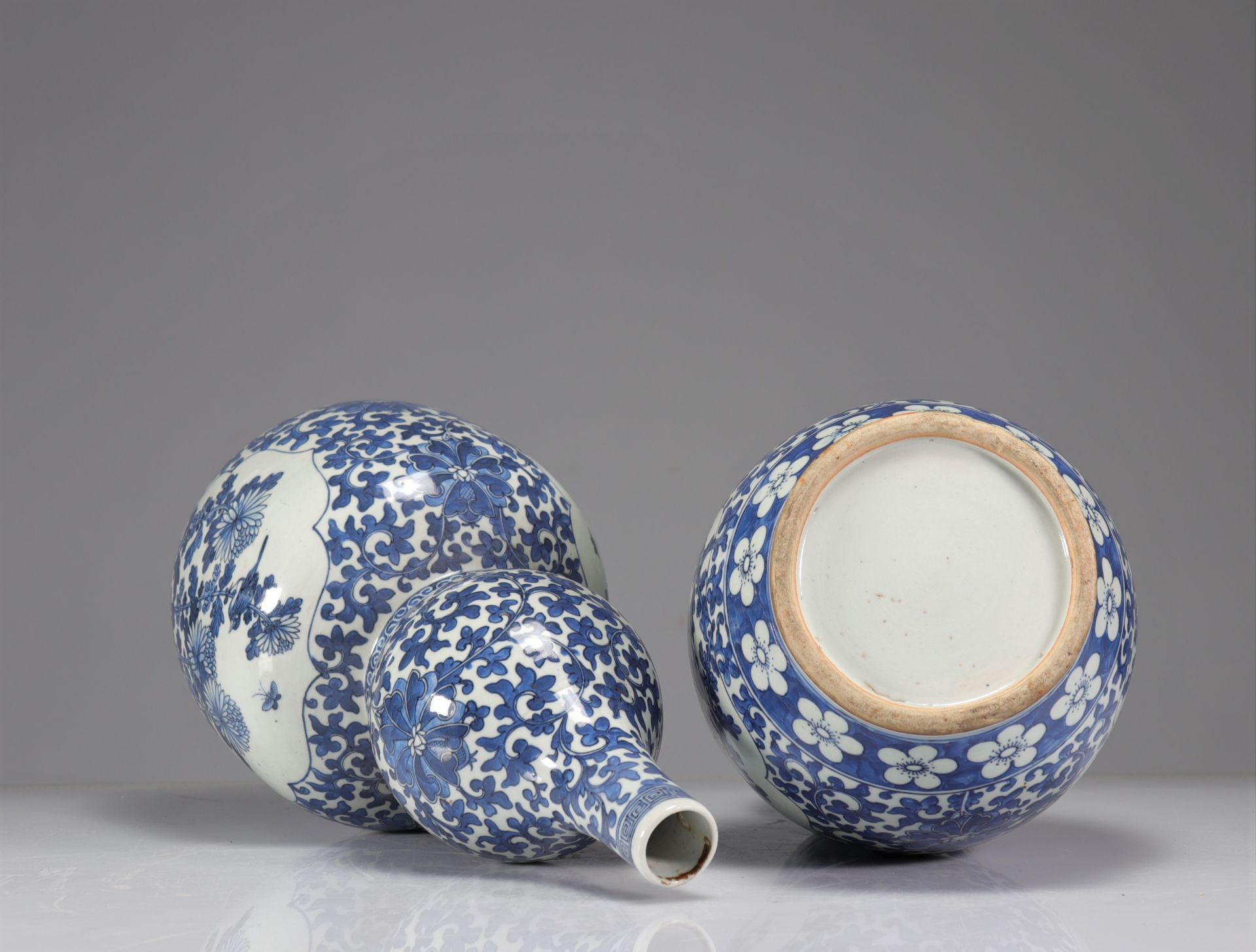 Pair of double-gourd vases in blue-white enamelled porcelain decorated with floriform medallions of - Image 5 of 5