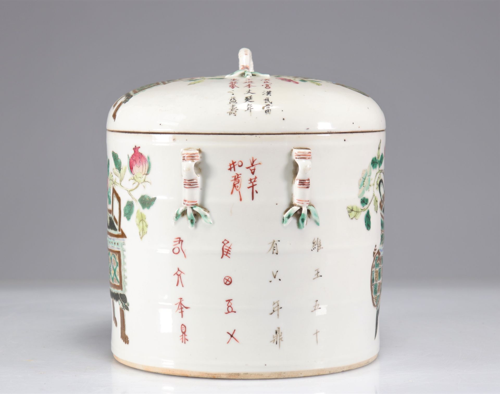 Terrine covered in porcelain decorated with furniture from the end of the 19th century - Bild 4 aus 6