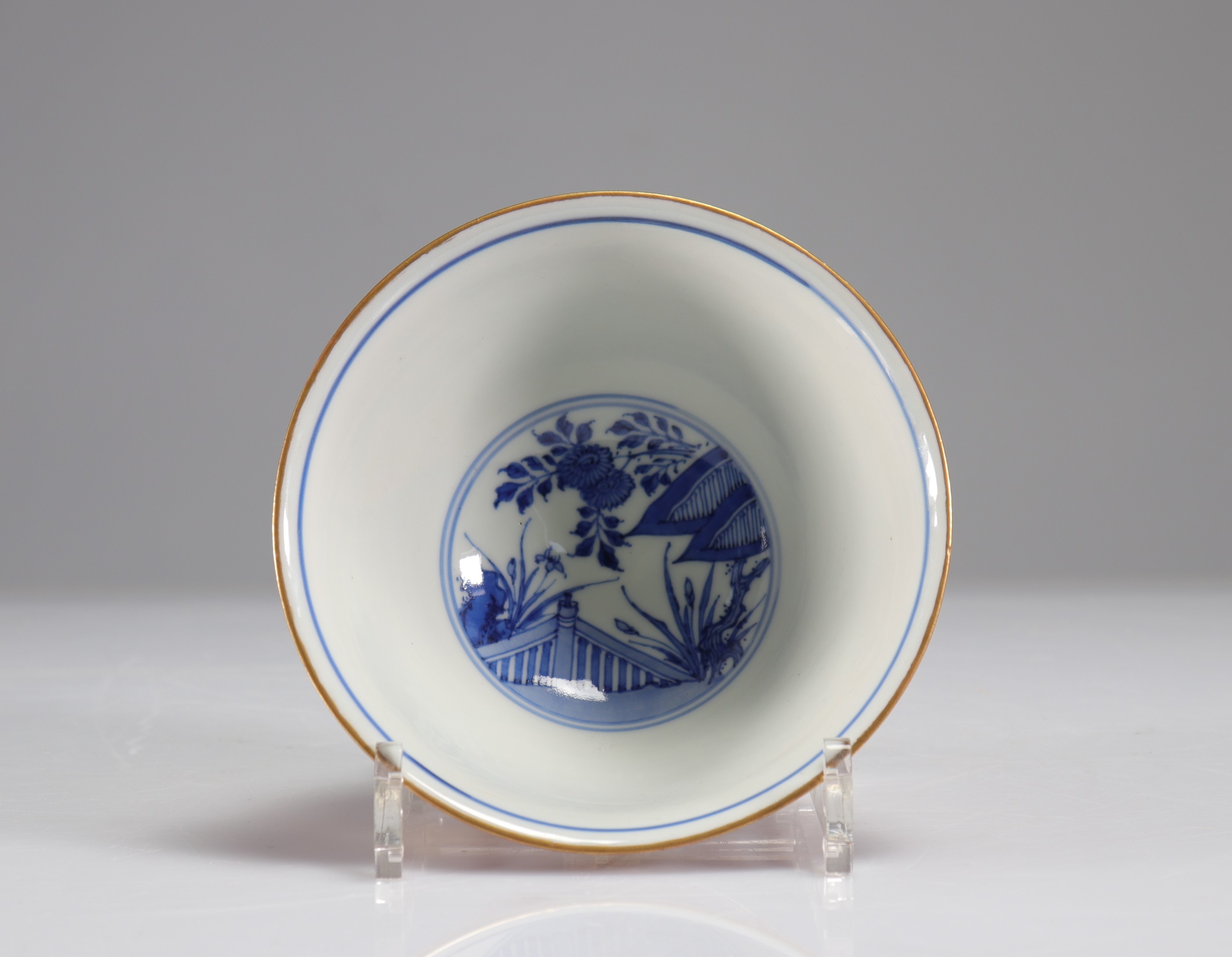 Porcelain bowl decorated with a gilded dragon Japan XIXth - Image 3 of 4