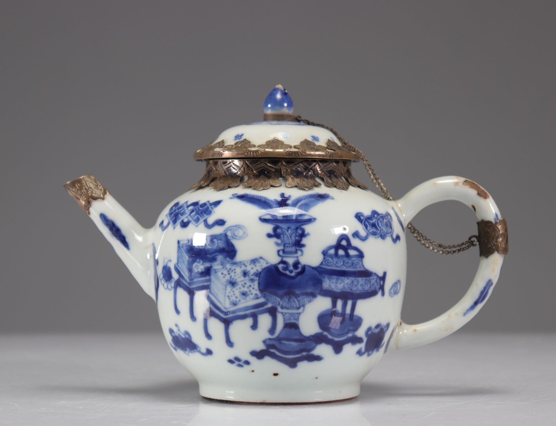 Eighteenth century white blue silver teapot - Image 2 of 6